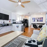 New! Family Cottage Near Disney-Sleep 6