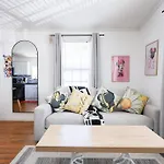 New! Family Cottage Near Disney-Sleep 6