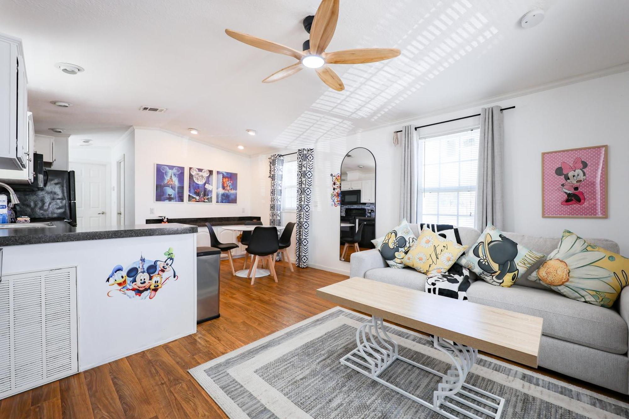 New! Family Near Disney-sleep 6 Holiday home